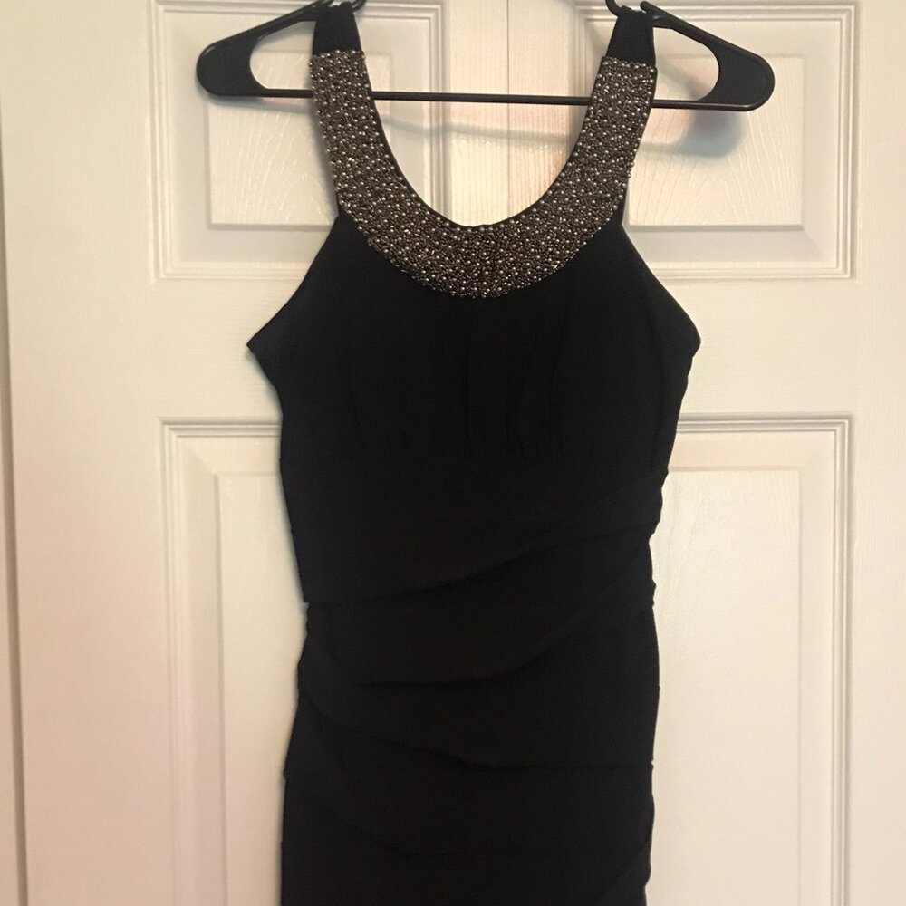 City triangles | Slim silver beaded black dress | size: medium